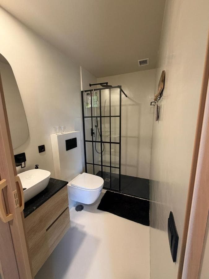 Habitación doble con baño privado — Foto 6